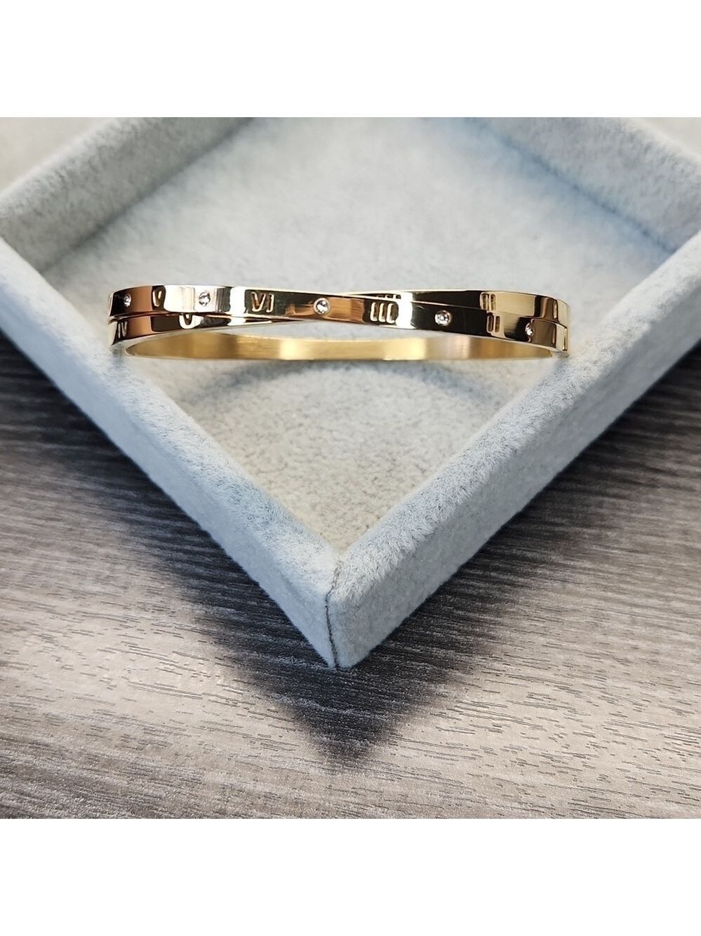 18k Gold Plated Stainless Steel Roman Numeral Simulated Diamond Luxury Bangle
